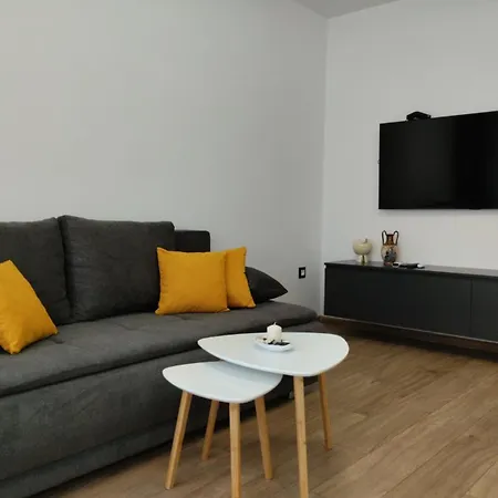 Апартамент Diliya Place Варна
